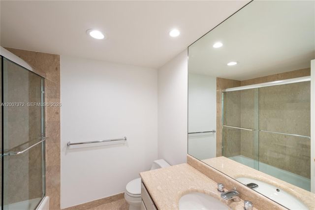 1643 Brickell Ave 1103, Miami, FL 33129