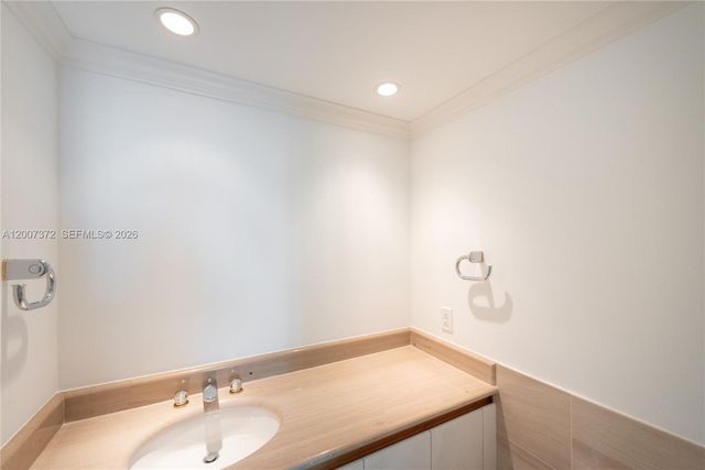 1643 Brickell Ave 1103, Miami, FL 33129