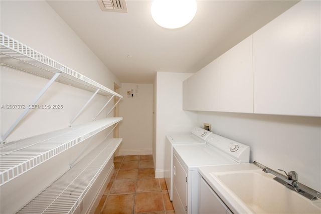 1643 Brickell Ave 1103, Miami, FL 33129