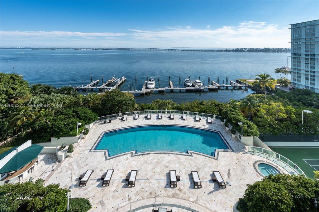 1643 Brickell Ave 1103, Miami, FL 33129