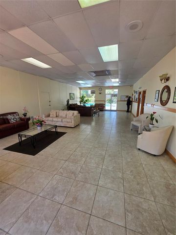 4374 NW 9th Ave 18-3C, Deerfield Beach, FL 33064
