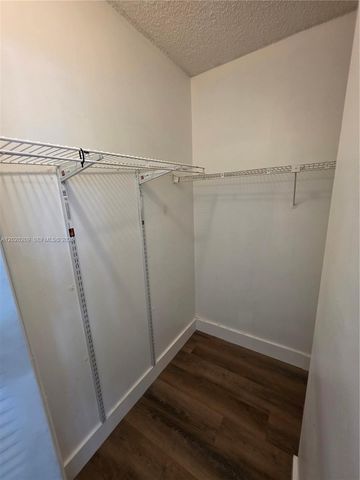 4374 NW 9th Ave 18-3C, Deerfield Beach, FL 33064