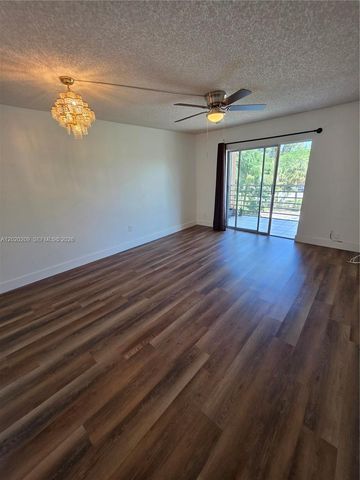 4374 NW 9th Ave 18-3C, Deerfield Beach, FL 33064