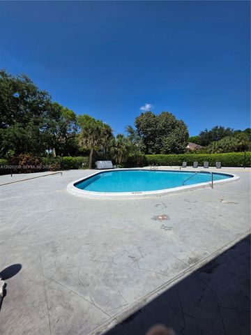 4374 NW 9th Ave 18-3C, Deerfield Beach, FL 33064