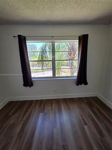 4374 NW 9th Ave 18-3C, Deerfield Beach, FL 33064