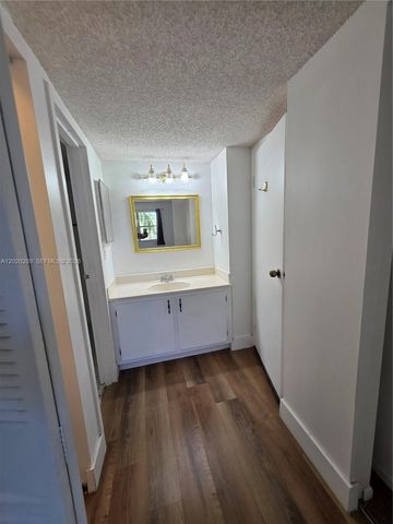 4374 NW 9th Ave 18-3C, Deerfield Beach, FL 33064