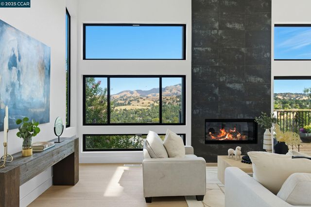 189 Rudgear Drive, Walnut Creek, CA 94596