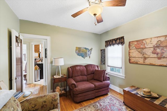 3257 Hayes Street NE, Minneapolis, MN 55418