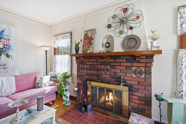 3257 Hayes Street NE, Minneapolis, MN 55418