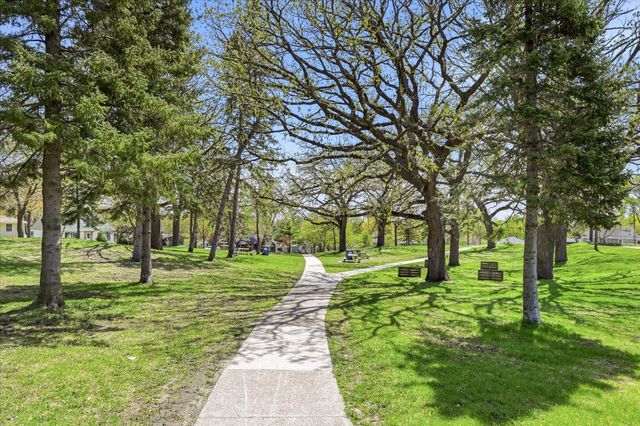 3257 Hayes Street NE, Minneapolis, MN 55418