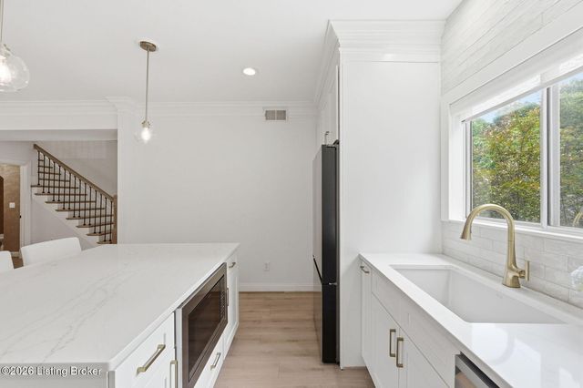 750 Zorn Ave 56, Louisville, KY 40206