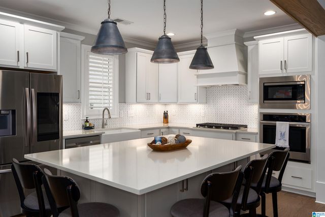 1760 COATES PASS, Hoover, AL 35244