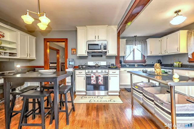 104 Grove Street, Naugatuck, CT 06770