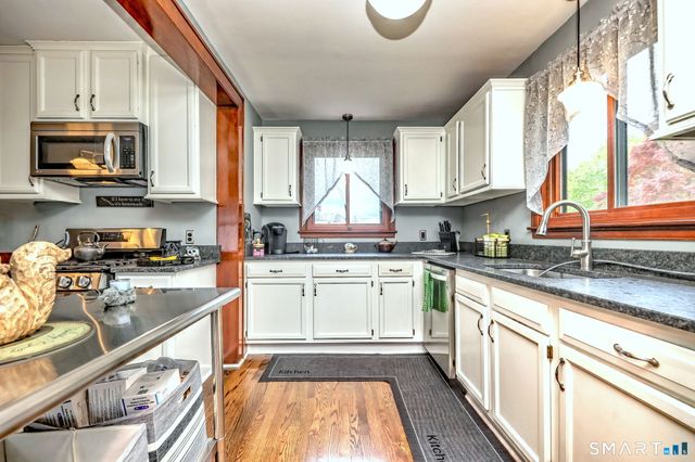 104 Grove Street, Naugatuck, CT 06770