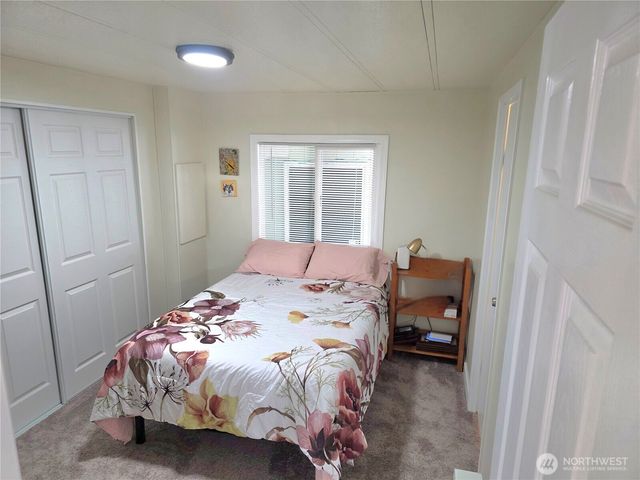 2397 Nightingale Lane, Kelso, WA 98626