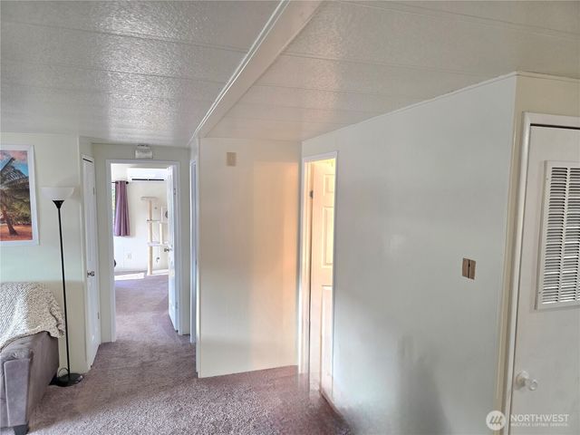 2397 Nightingale Lane, Kelso, WA 98626