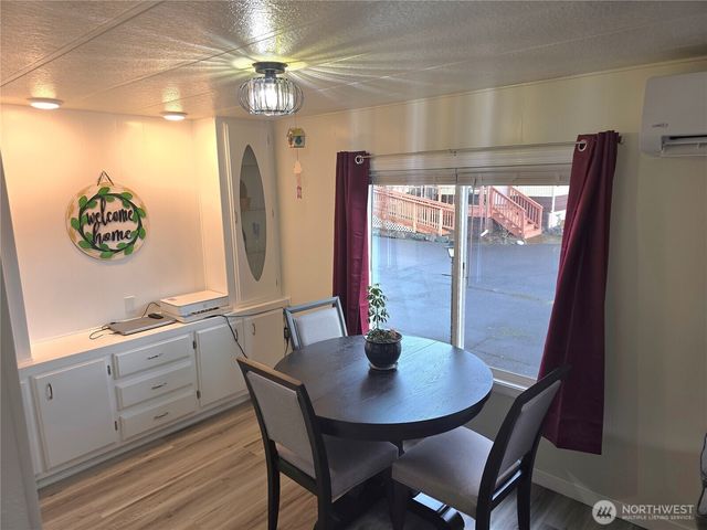 2397 Nightingale Lane, Kelso, WA 98626