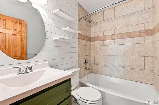 2002 Janiculum Drive, Fenton, MO 63026