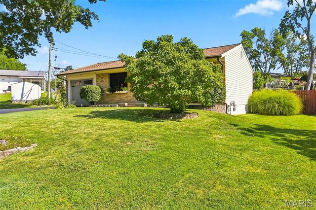 2002 Janiculum Drive, Fenton, MO 63026