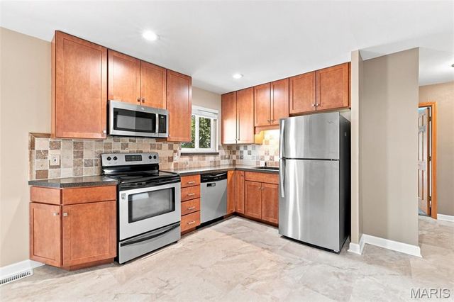 2002 Janiculum Drive, Fenton, MO 63026