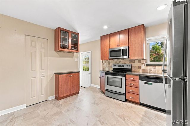 2002 Janiculum Drive, Fenton, MO 63026