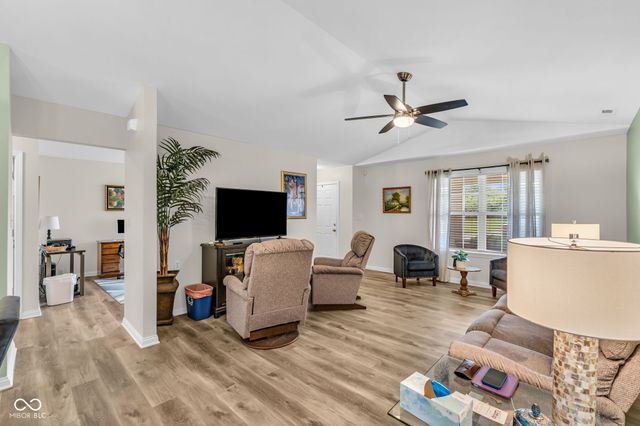 10811 Cape Coral Lane, Indianapolis, IN 46229