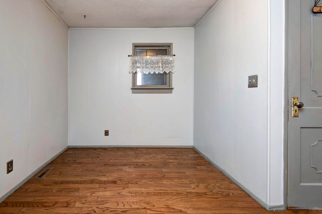 2157 W Phelps Street, Springfield, MO 65802