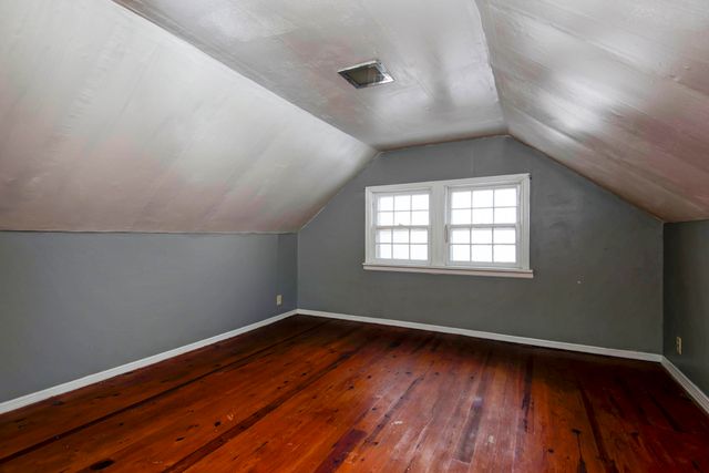 2157 W Phelps Street, Springfield, MO 65802