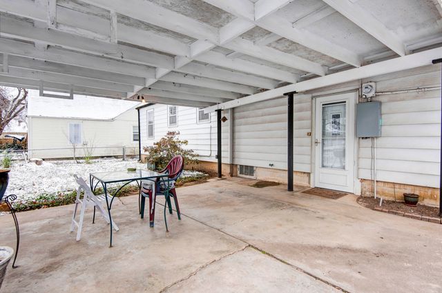 2157 W Phelps Street, Springfield, MO 65802