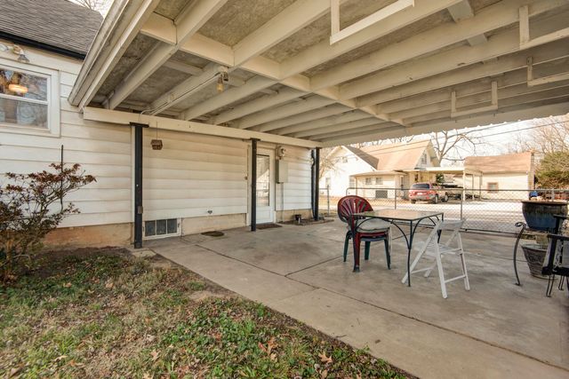 2157 W Phelps Street, Springfield, MO 65802