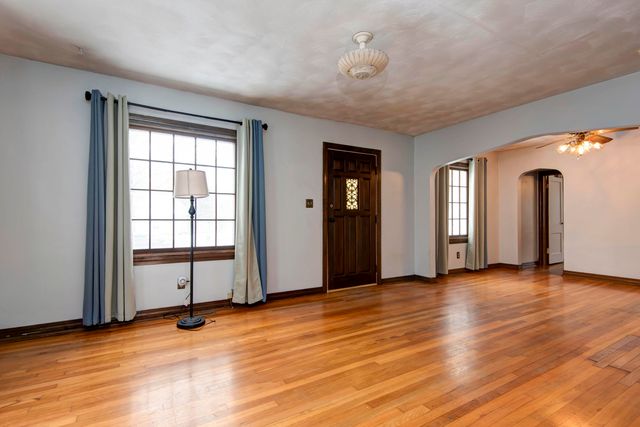 2157 W Phelps Street, Springfield, MO 65802