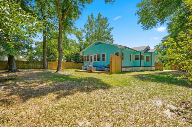 4259 Luck Ave., Little River, SC 29566