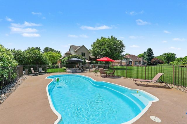 3189 Huntington Circle, Washington Twp, MI 48094