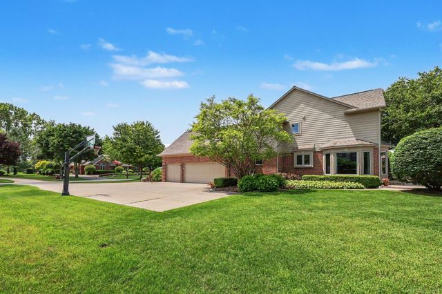 3189 Huntington Circle, Washington Twp, MI 48094
