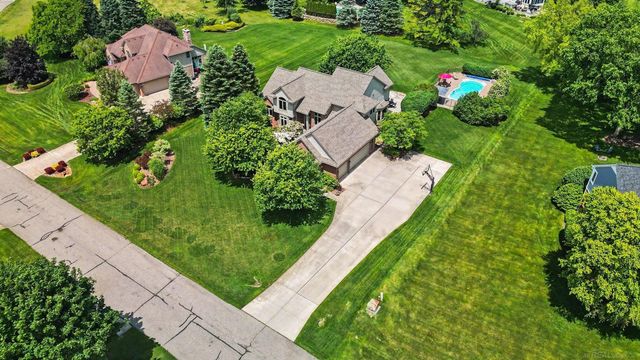 3189 Huntington Circle, Washington Twp, MI 48094