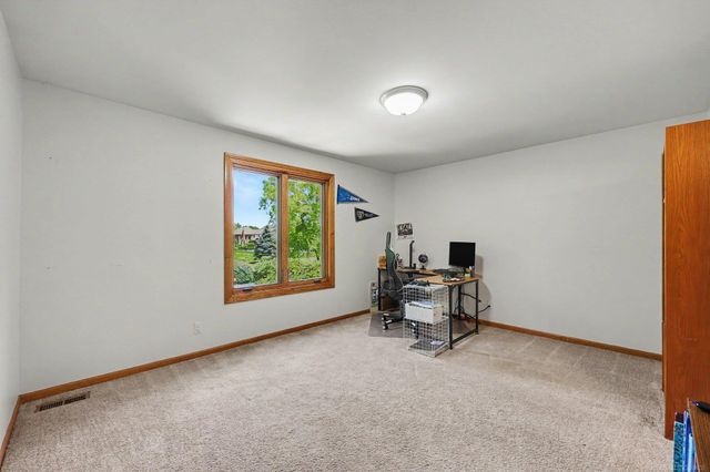 3189 Huntington Circle, Washington Twp, MI 48094