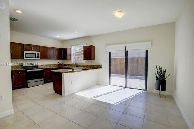 11981 SW 150th Pl, Miami, FL 33196