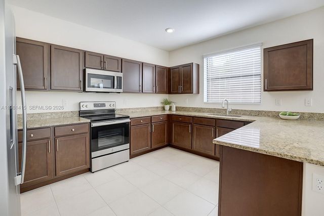 11981 SW 150th Pl, Miami, FL 33196