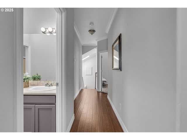 2775 WALLACE HILLS Ct, Salem, OR 97304