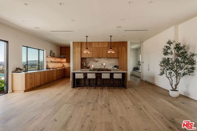 22328 S Summit Ridge Circle, Chatsworth, CA 91311