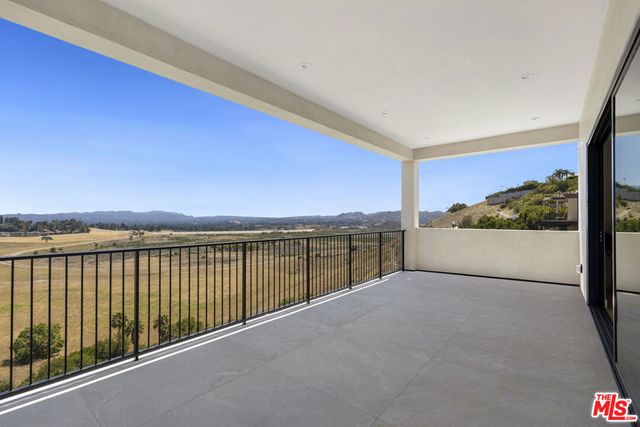 22328 S Summit Ridge Circle, Chatsworth, CA 91311