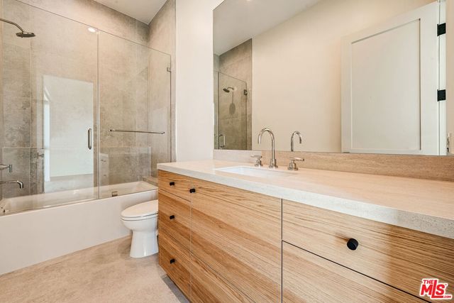 22328 S Summit Ridge Circle, Chatsworth, CA 91311