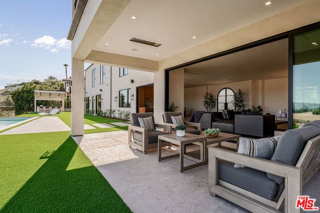 22328 S Summit Ridge Circle, Chatsworth, CA 91311