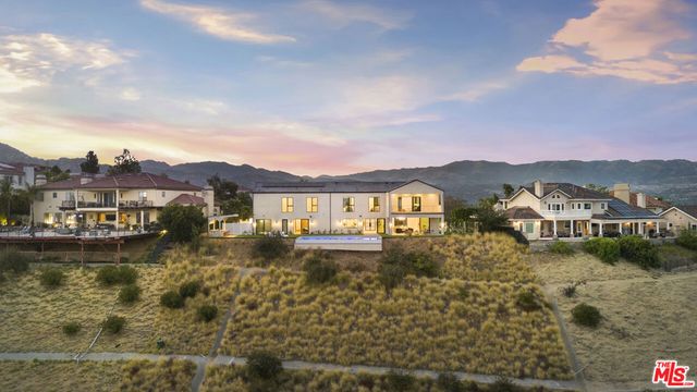 22328 S Summit Ridge Circle, Chatsworth, CA 91311