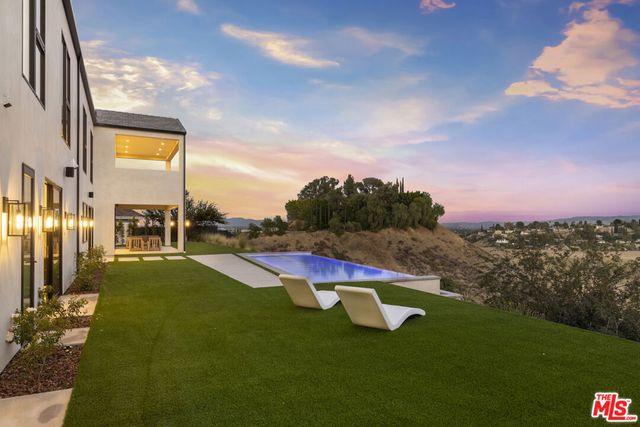 22328 S Summit Ridge Circle, Chatsworth, CA 91311