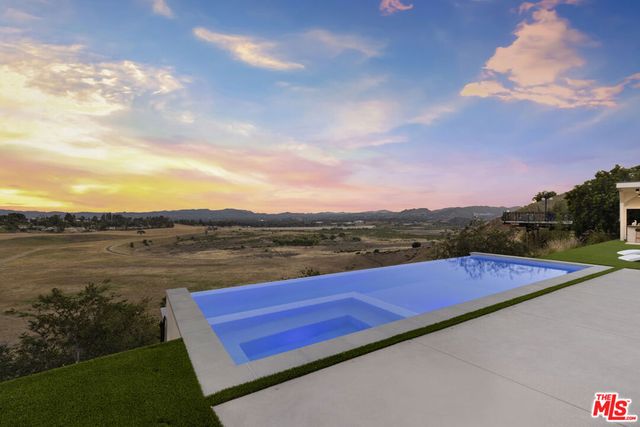 22328 S Summit Ridge Circle, Chatsworth, CA 91311