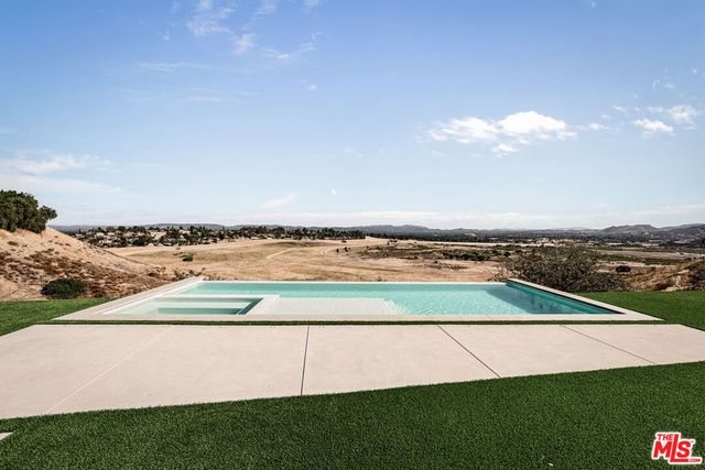 22328 S Summit Ridge Circle, Chatsworth, CA 91311