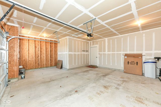 13442 Mosaic Street, Fishers, IN 46037