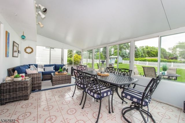 24 Mostyn Rd, Randolph Twp., NJ 07869