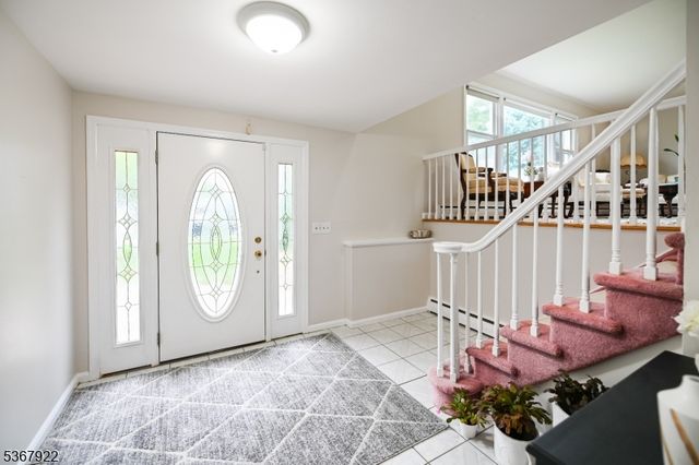 24 Mostyn Rd, Randolph Twp., NJ 07869